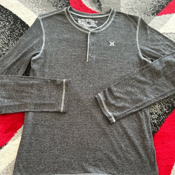 ** Men Hurley by Buckle - Grey LS π₯π₯. Grey and lightweight. Sz small! - Picture 3 of 9